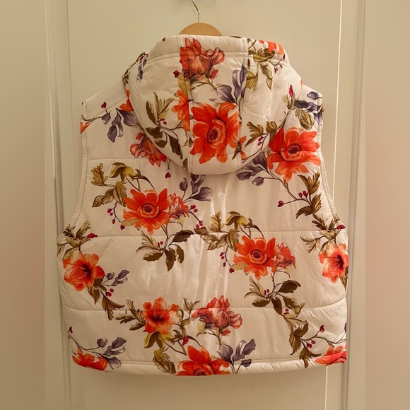 Anthropologie- Daily Practice Boxy Puffer Vest - Picture 2 of 13